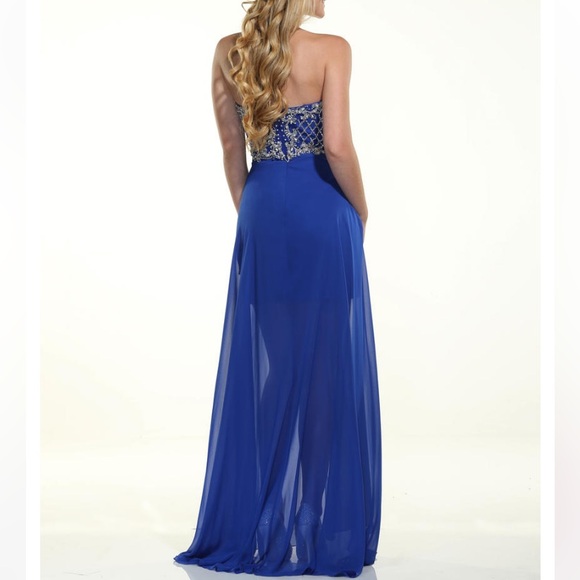 Disney Forever Enchanted Gown Size 8. The Color For This Gown Is Black. - Picture 3 of 13